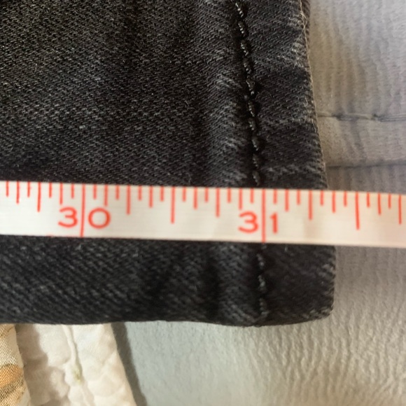 Distressed black rock revival with red stones - Picture 8 of 9